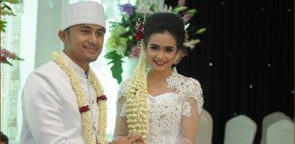 Foto Pernikahan Hengky Kurniawan dan Sonya Fatmala